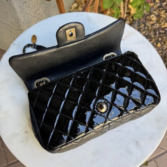 Chanel Classic CC Eyelet Quilted Patent Leather Medium Single Flap Crossbody - Picture 9 of 16